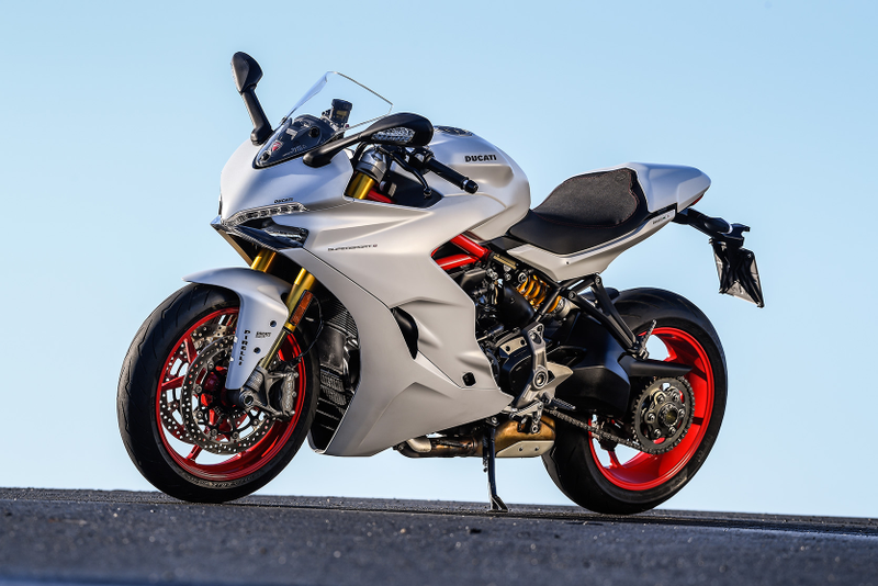 Illustration for article titled 2017 Ducati SuperSport: Classic Ducati Without The Pain